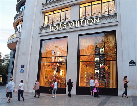 louis vuitton paris goedkoper|louis vuitton netherlands website.